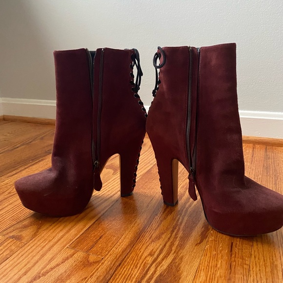 Alaïa Burgundy Suede Lace Up Ankle Boots - Size 7 - Picture 7 of 10